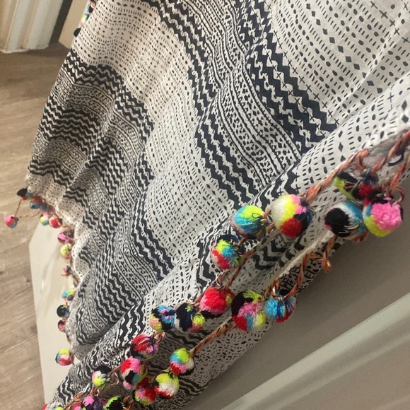 Roller Rabbit XS hobo chic long beach cover - Picture 2 of 3